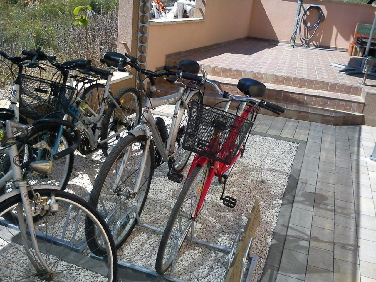 Apartments Antonija - Fitness Vinišće Exterior foto